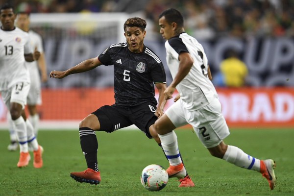 México elimina a Costa Rica en los cuartos de final.