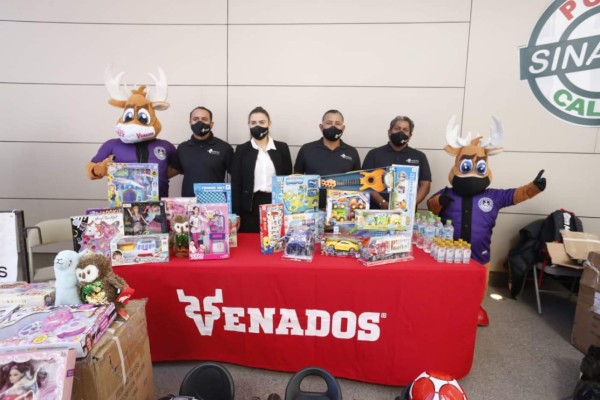 Venados de Mazatlán y Grupo Aeternus donan sonrisas