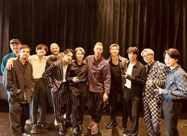 Coldplay y BTS lanzan ‘My Universe’