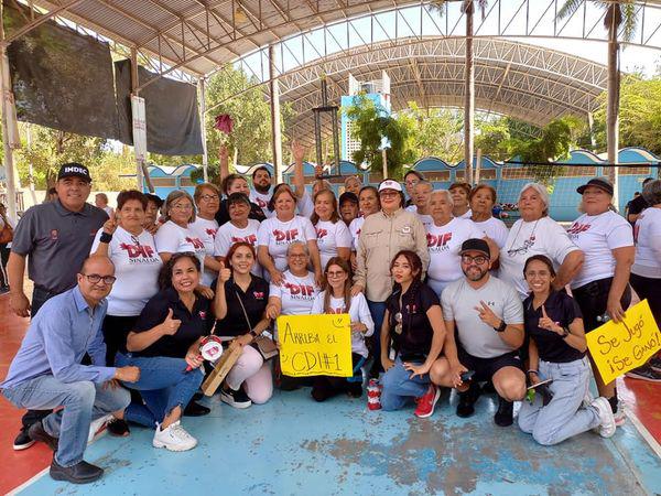 $!El Centro de Desarrollo Integral 1 gana Primer Torneo de Intercentros de Cachibol