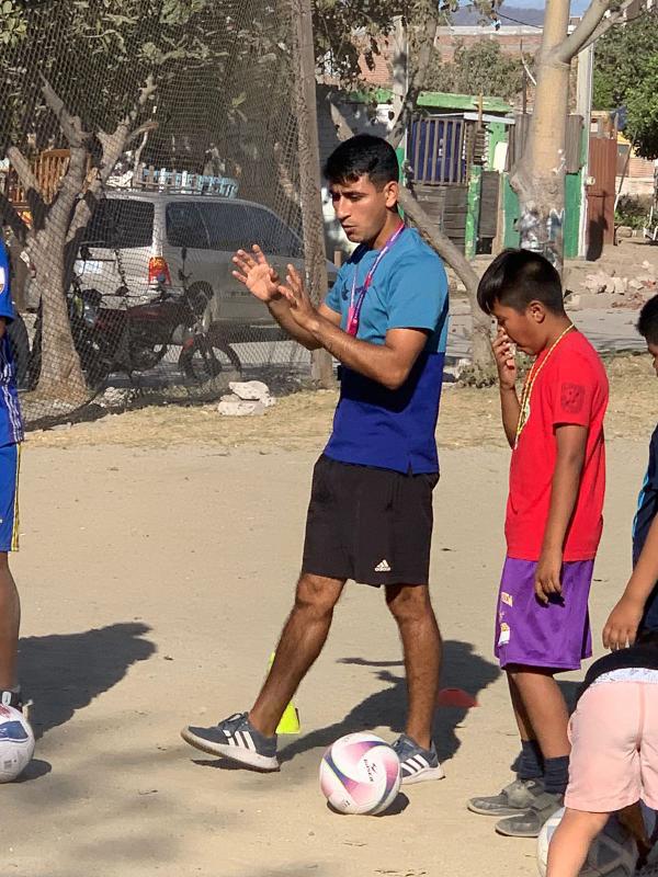 $!Realizan con éxito Clínica de Futbol en Colonias Populares