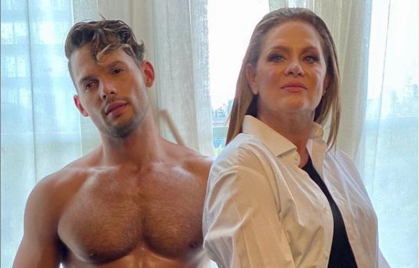 Érika Buenfil y Emmanuel Polomares forman parte de ‘Los 50 más bellos’