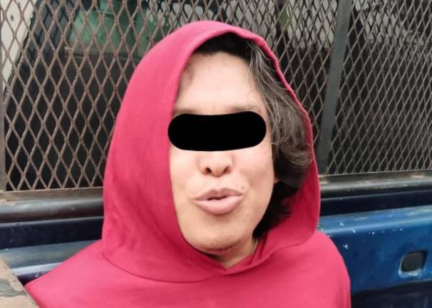 El hombre fue detenido por elementos de Seguridad Pública.