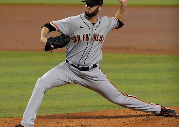 Alex Wood dejó sin carreras a los Marlins de Miami.