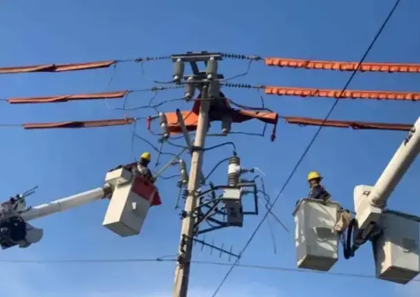 La CFE suspenderá temporalmente el suministro de energía en Las Bolsas de Tosalibampo I y II, en Ahome, para realizar mejoras en líneas de media tensión.
