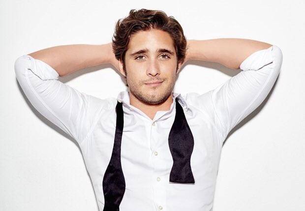 Diego Boneta y Netflix lanzan divertido reto en TikTok, para lose seguidores de Luis Miguel: la serie.
