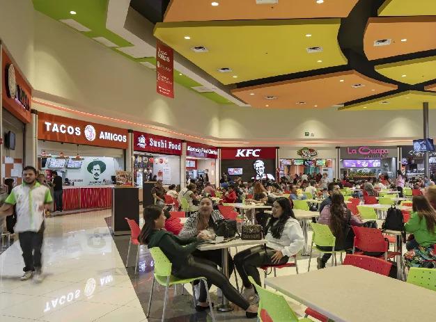 Aumenta afluencia en plazas comerciales de Culiacán a pesar de la inseguridad