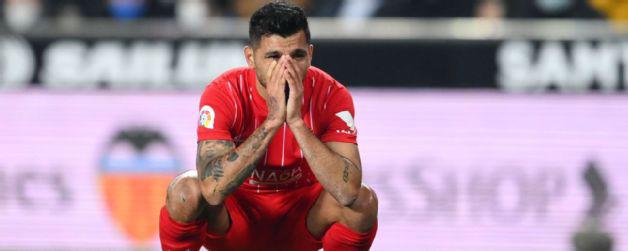 $!Tecatito Corona debuta en LaLiga en empate del Sevilla ante el Valencia
