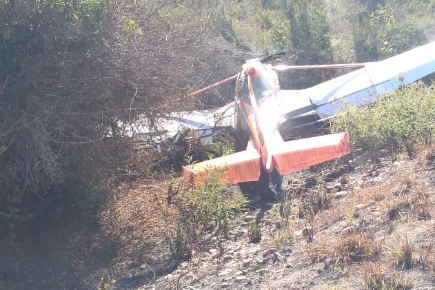 $!Avioneta fumigadora se desploma en La Cruz, Elota