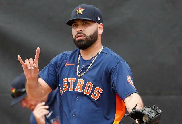 José Urquidy dijo que se sintió bien en su debut en el Spring Training.