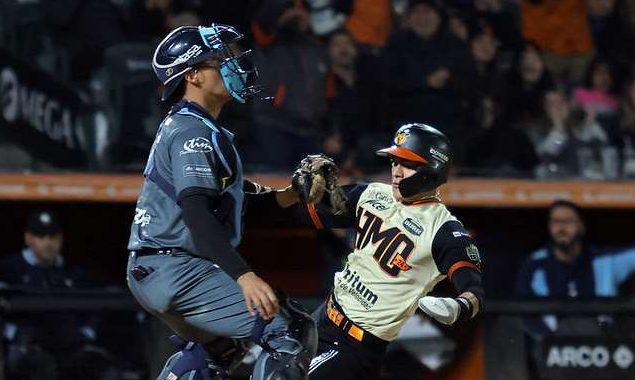 Naranjeros viene de atrás y deja en el terreno a Algodoneros