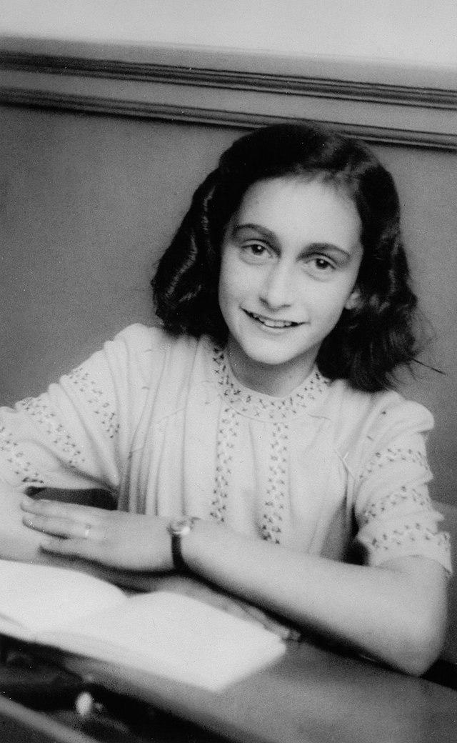 $!Google rinde homenaje a Ana Frank