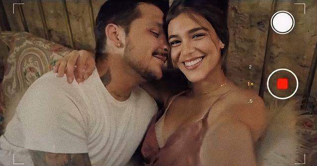 Christian Nodal y Mariana García.
