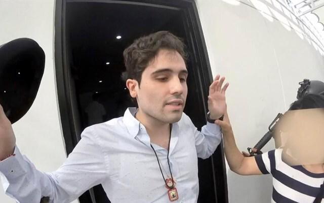 Otorgan a Ovidio Guzmán suspensión contra orden de aprehensión