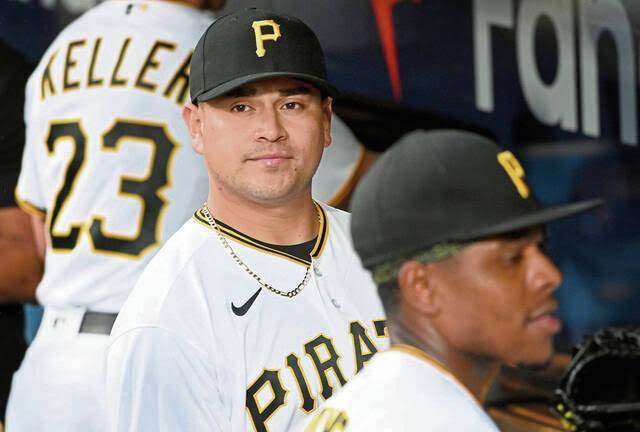 Manny Bañuelos tuvo un efectivo relevo por los Piratas de Pittsburgh.