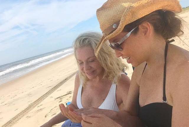 Thalía recuerda a su hermana Ernestina Sodi en el que sería su cumpleaños 65.