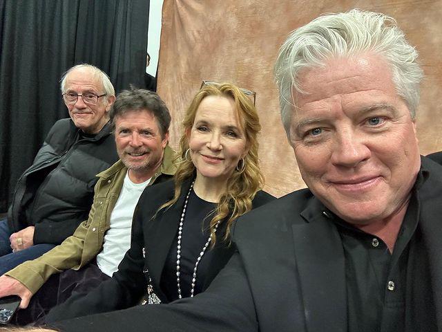 Protagonistas de ‘Volver al Futuro’ se reúnen en emotiva selfie