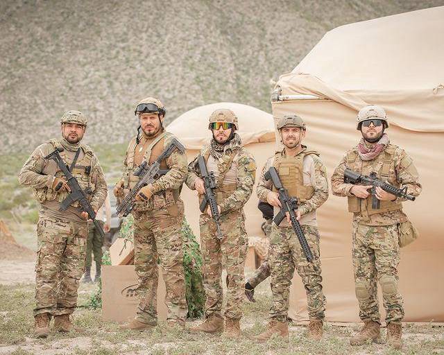 Banda MS busca honrar a los militares en su nuevo video