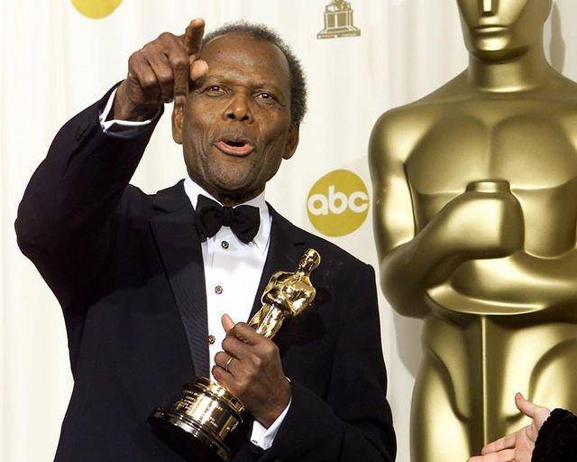 Muere Sidney Poitier, el primer actor afroamericano en ganar un premio Óscar