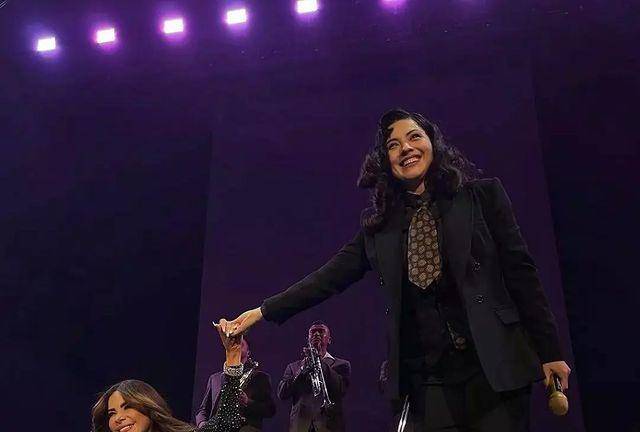 Gloria Trevi y Mon Laferte.