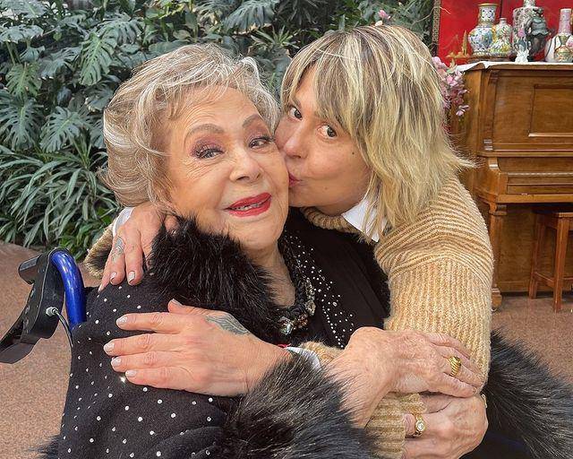 Silvia Pinal y Alejandra Guzmán reaparecen en redes tras su contagio de Covid-19