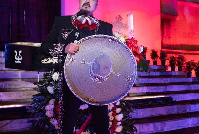 ‘Vivimos en un matriarcado’, asegura Pepe Aguilar al hablar del rol de los padres en México