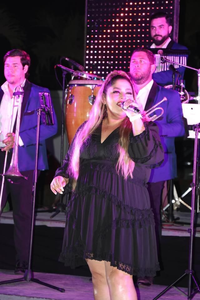 $!De la música de un grupo versátil disfrutaron los asistentes.