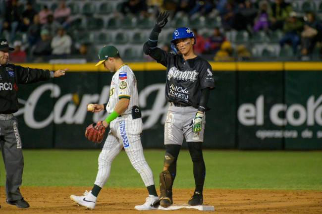 Taiki Sekine bateó doblete.