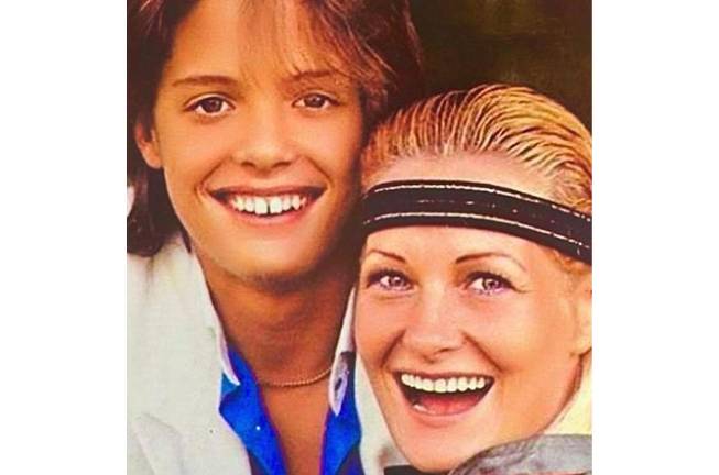 Luis Miguel con su madre Marcela Basteri.
