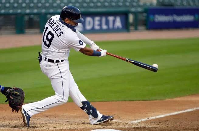Isaac Paredes ya conectó su primer cuadrangular por los Tigres en la presente temporada.