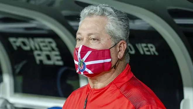 $!Víctor Manuel Vucetich sale de la dirección técnica de Chivas