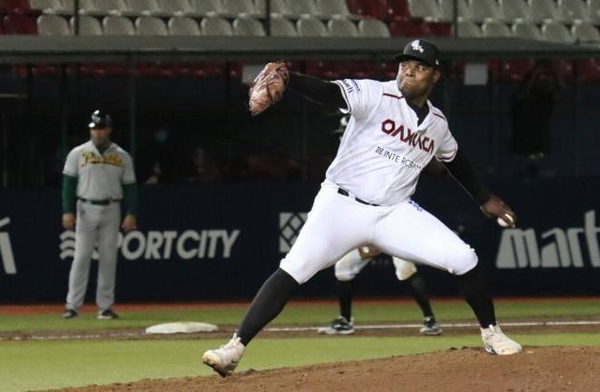 Elvin Liriano llega al bullpén de Venados.