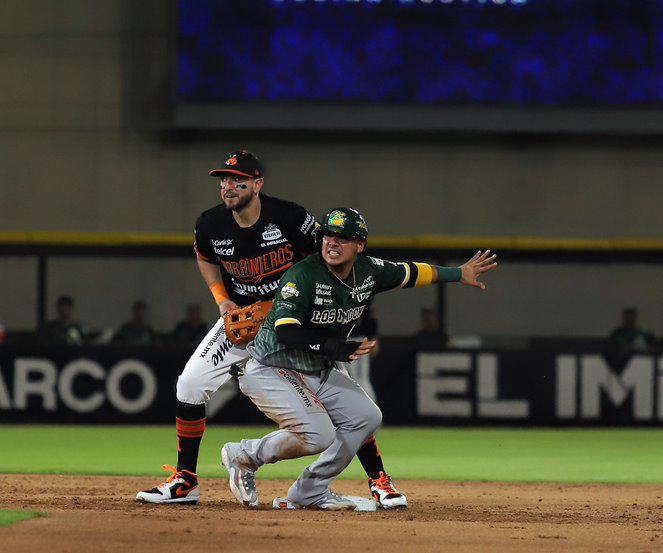 $!Cañeros de Los Mochis remonta para lograr su primera victoria de la temporada