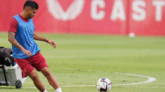 Jesús “Tecatito” Corona tardará más en recuperarse.