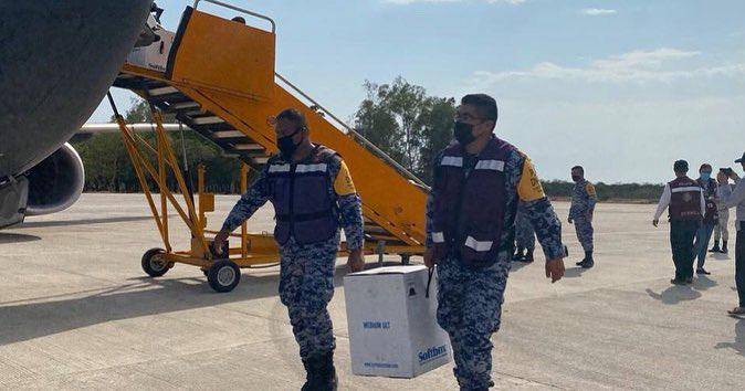 Llegan vacunas para aplicar primeras dosis contra Covid-19 en Culiacán a personas de 40 a 49 años en la próxima semana