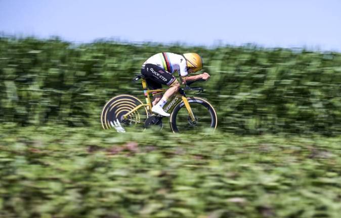Remco Evenepoel demuestra su calidad en la contrarreloj.
