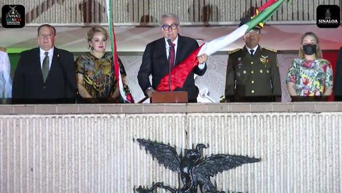 El Gobernador de Sinaloa Rubén Rocha Moya encabeza la ceremonia del Grito de Independencia.