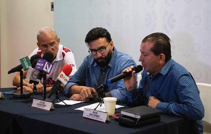 Melesio Angulo (derecha) estará a cargo de la Federación Mexicana de Asociaciones de Atletismo.