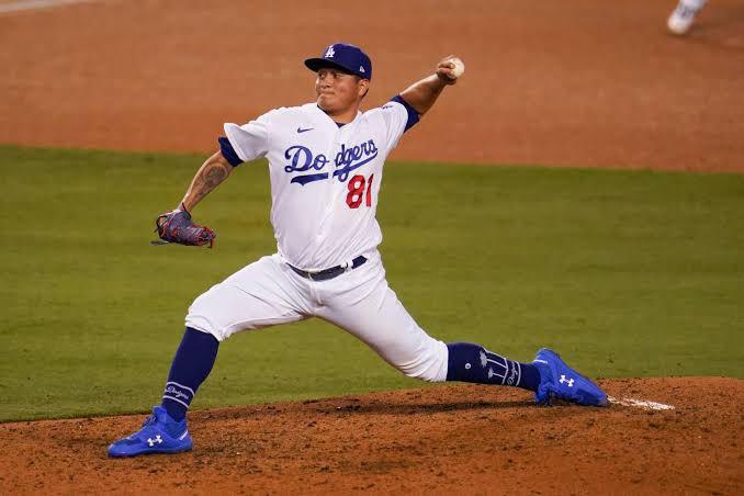Víctor González y Jorbit Vivas pasan de Dodgers a Yanquis por parador en corto prospecto