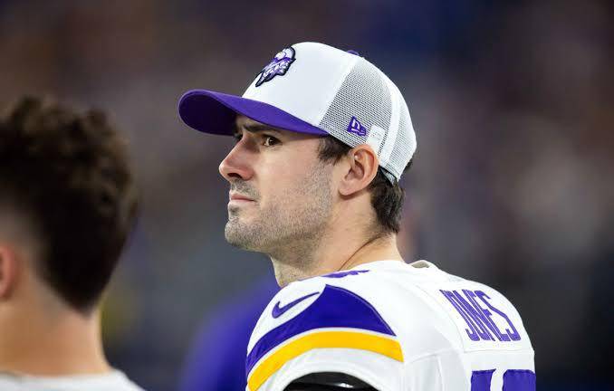 Daniel Jones buscará hacerse de la titularidad como mariscal de campo de los Colts de Indianápolis.