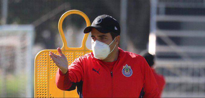 Michel Leaño.