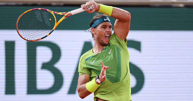 $!Zverev se lesiona y sale en silla de ruedas; Nadal va a la final de Roland Garros