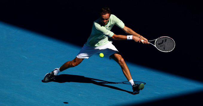 $!Daniil Medvedev avanza con paso firme en Australia