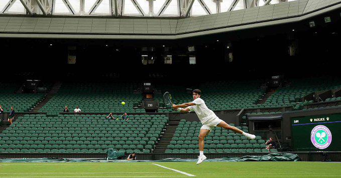 Carlos Alcaraz es el campeón de las dos últimas ediciones de Wimbledon.