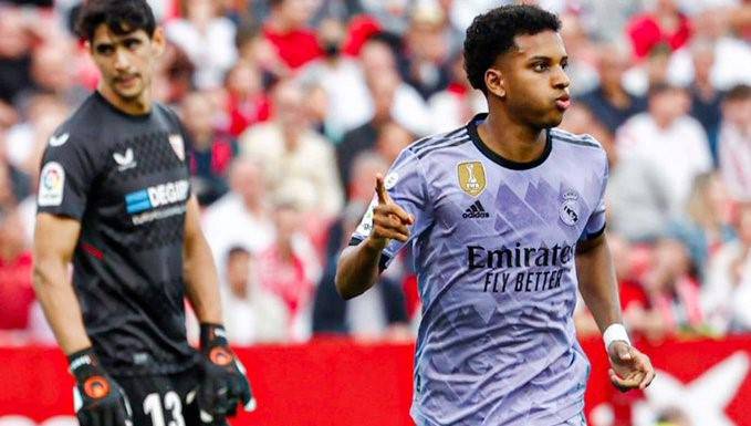Rodrygo anotó los goles merengues.