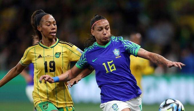 Las jamaicanas celebran su pase.