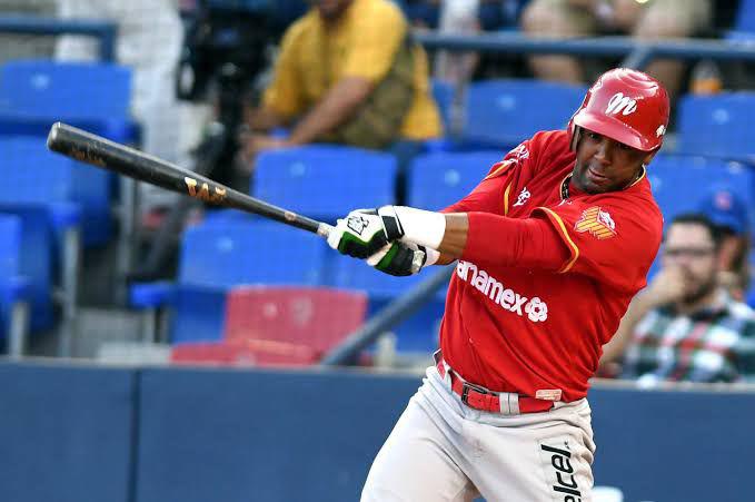 Venados de Mazatlán hace triple movimiento con Águilas de Mexicali