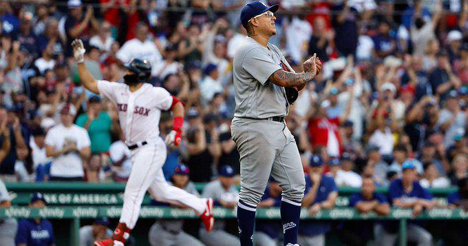 $!Cañones de Boston maltratan a Julio Urías y sufre su séptima derrota