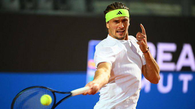 Alexander Zverev ya se instaló en los octavos de final del Masters de Roma.