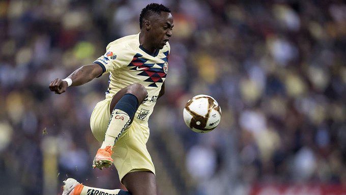 Renato Ibarra jugará con las Águilas de nuevo.